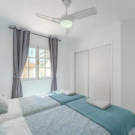 Appartement Heated Pool In Front Of A