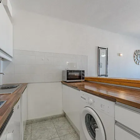 Heated Pool In Front Of A Διαμέρισμα *