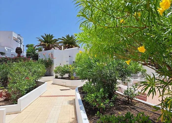 Heated Pool In Front Of A Lejlighed *