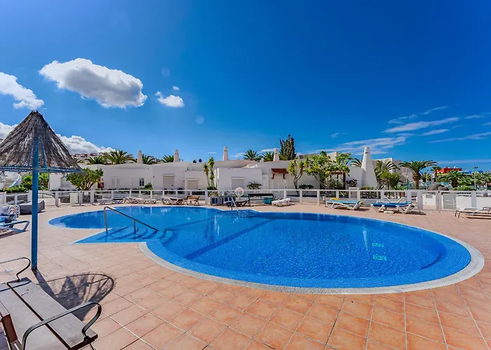 Lejlighed Heated Pool In Front Of A *